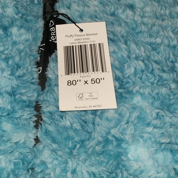 NWT Vera Bradley Teal Fluffy Fleece Blanket - Picture 2 of 3